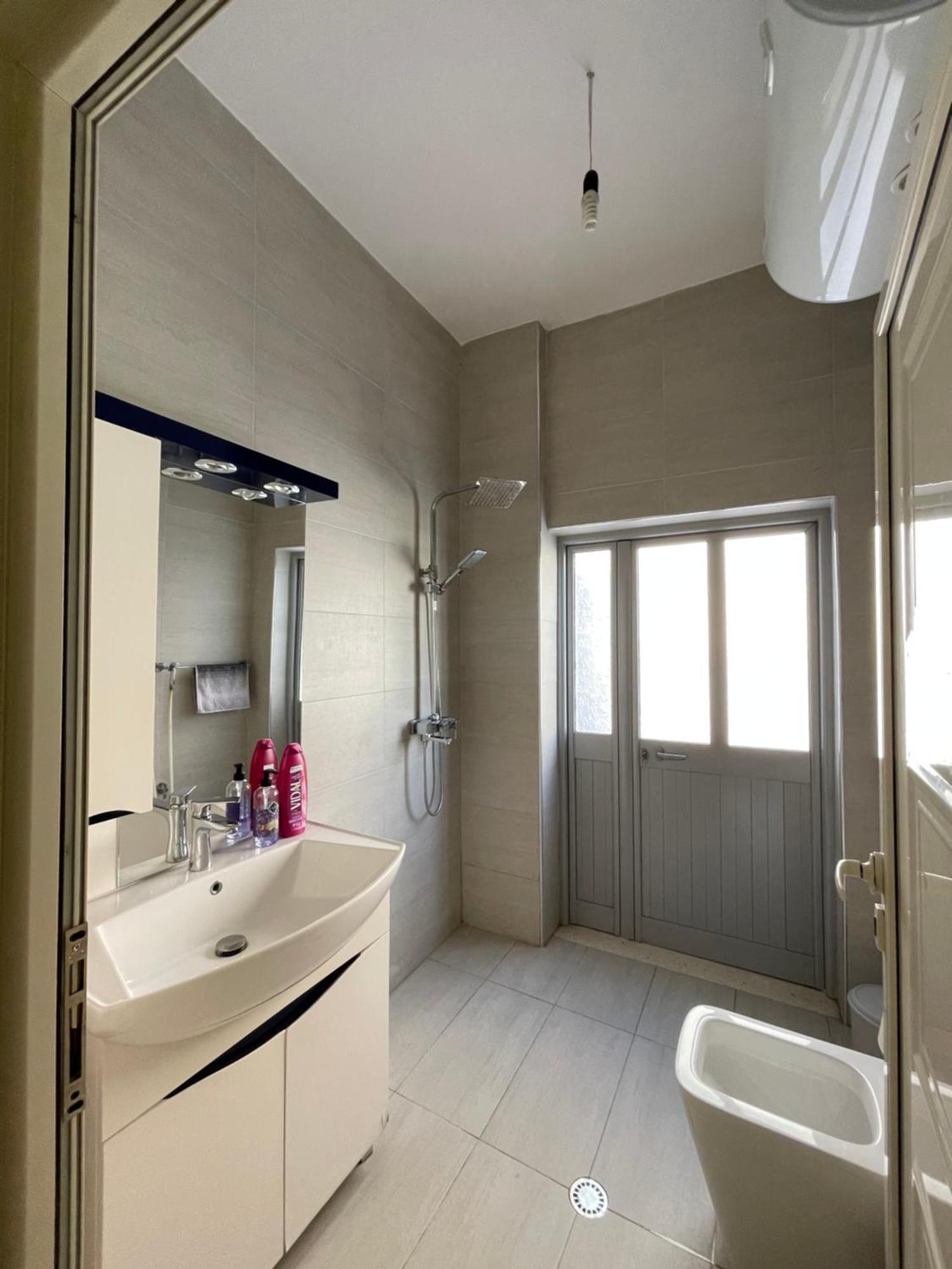 New Baazar Terrace Apartment 地拉那 外观 照片